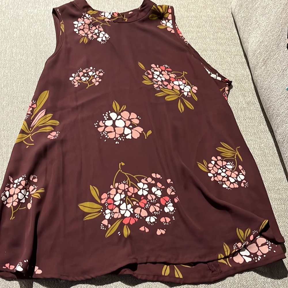 Loft maroon sleeveless top